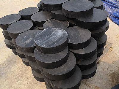 永安市板式橡胶支座由若干层橡胶片与薄钢板经加压硫化